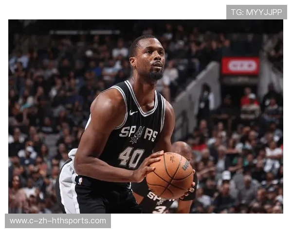 巴恩斯攻守一体表现全面,多伦多坚守领先