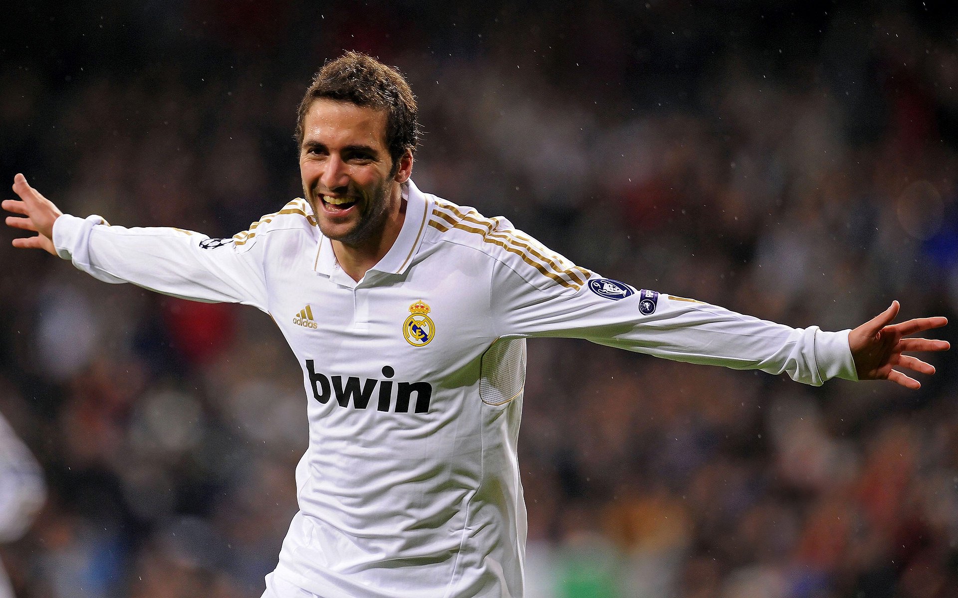 艾比·德尔福：南非队防线上的定海神针，每次防守都成为亮点，艾比利德尔